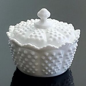 Fenton Bright White Hobnail Milk Glass Lidbed Bowl Box Dish
